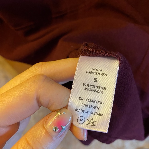 Nordstrom Lush V Neck Crepe Shift Dress - Picture 3 of 6